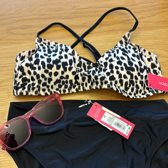 NEW! Cheetah print bikini. High waisted bottoms. Size M - Picture 2 of 6